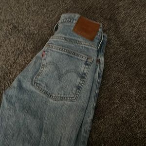 Super skinny high rise Levi’s jeans
